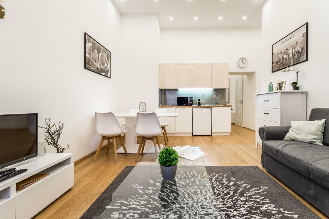 Hello Downtown Apartment - Movie Βουδαπέστη Εξωτερικό φωτογραφία