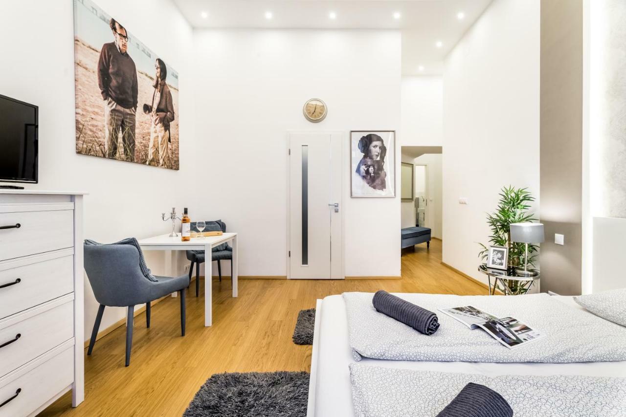 Hello Downtown Apartment - Movie Βουδαπέστη Εξωτερικό φωτογραφία