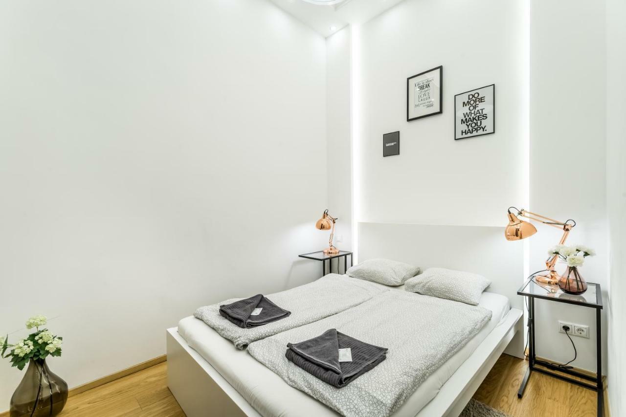 Hello Downtown Apartment - Movie Βουδαπέστη Εξωτερικό φωτογραφία
