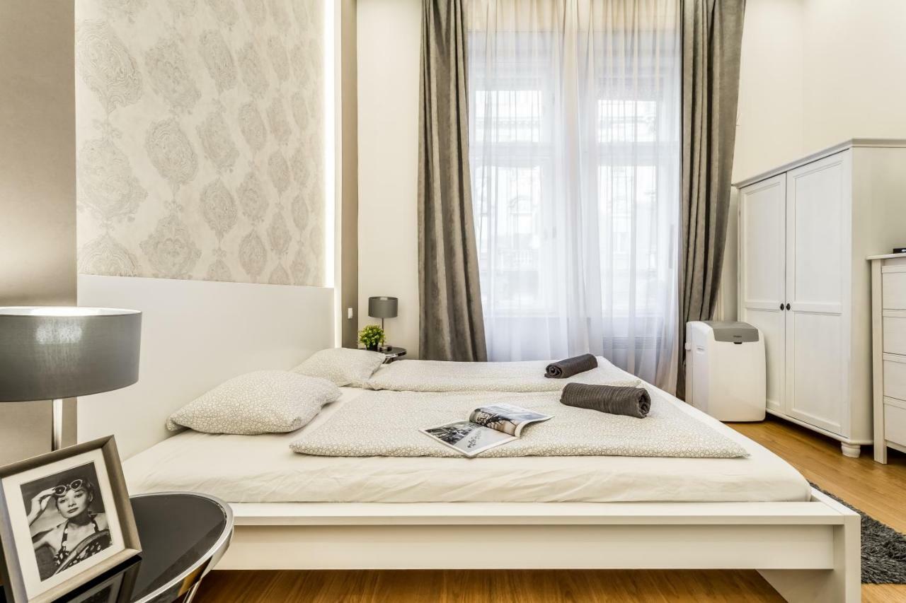 Hello Downtown Apartment - Movie Βουδαπέστη Εξωτερικό φωτογραφία